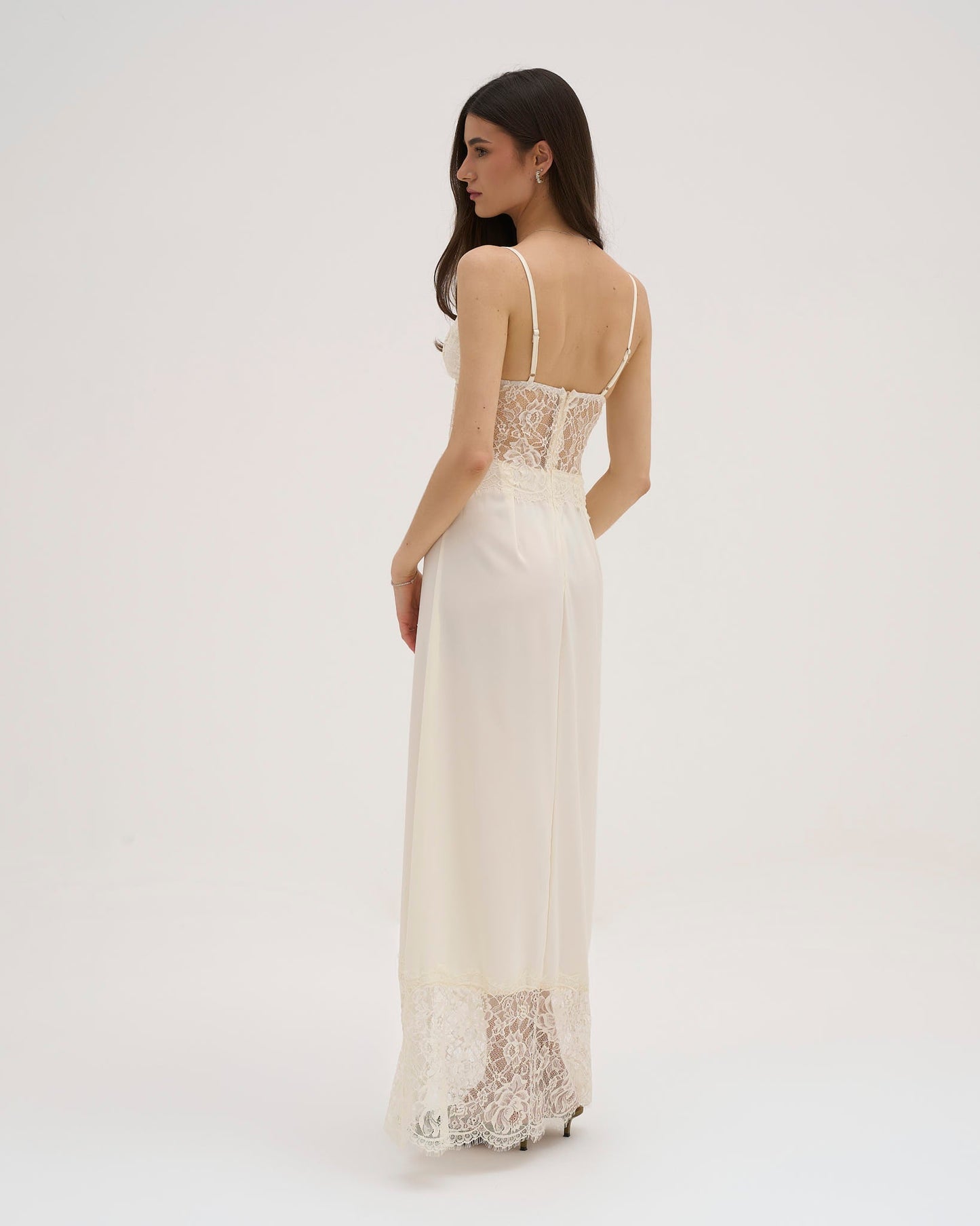 Iselle Lace Maxi Dress - White