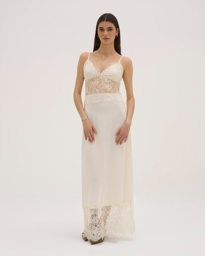 Iselle Lace Maxi Dress - White