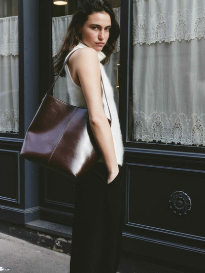 Kaia Bag Raisin Gloss