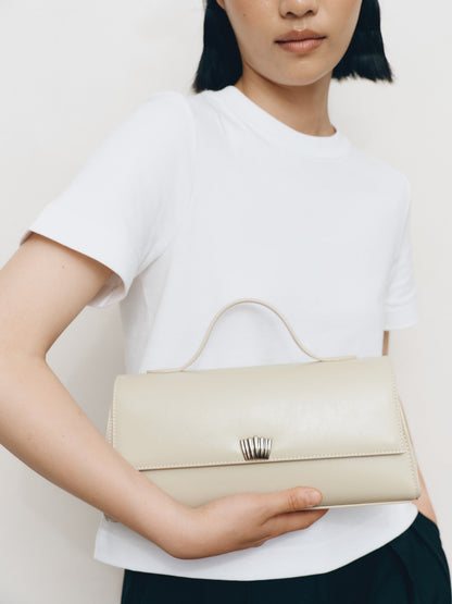 Shell Clutch Linen Gloss