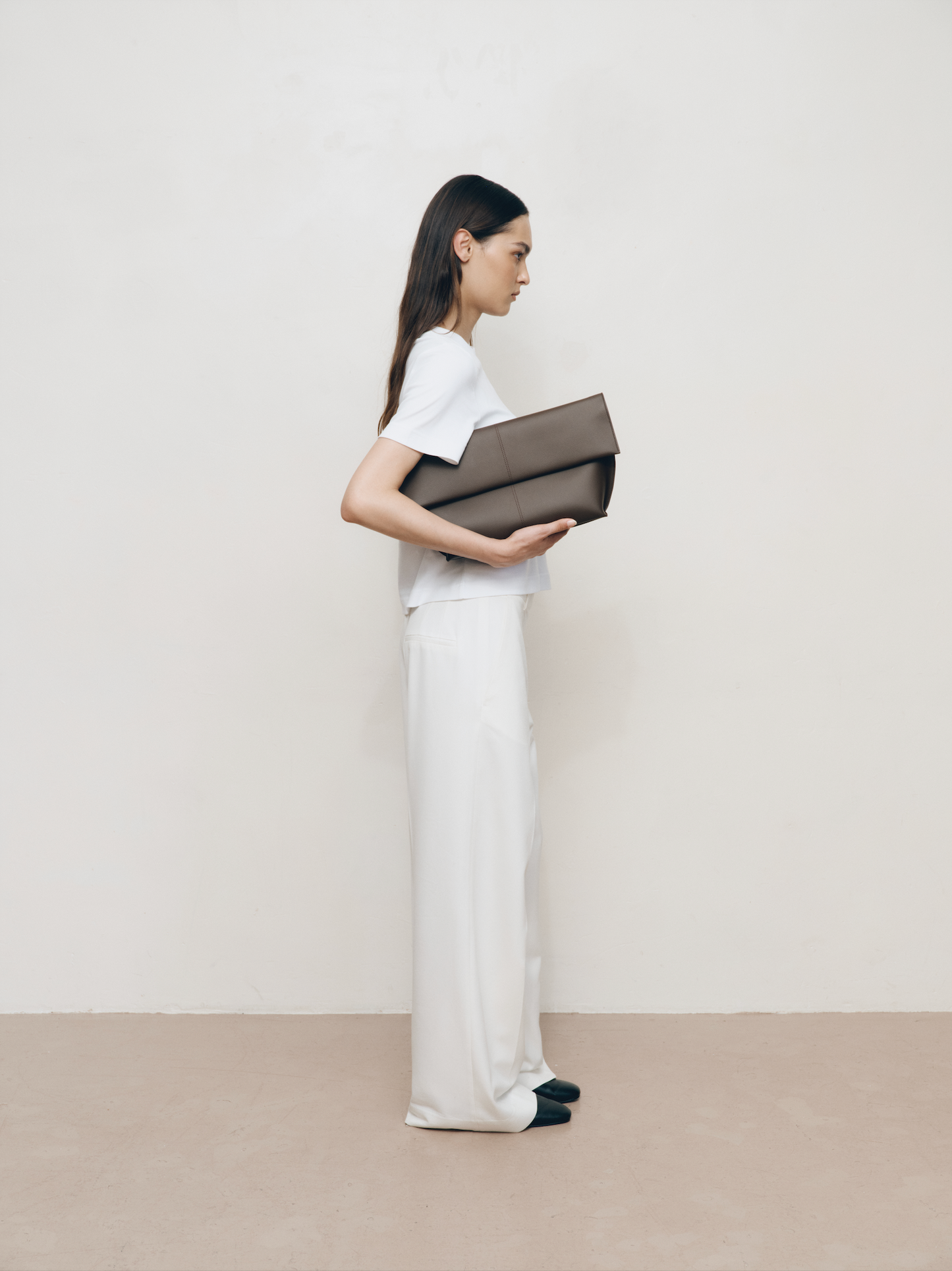 Seamed Clutch Espresso