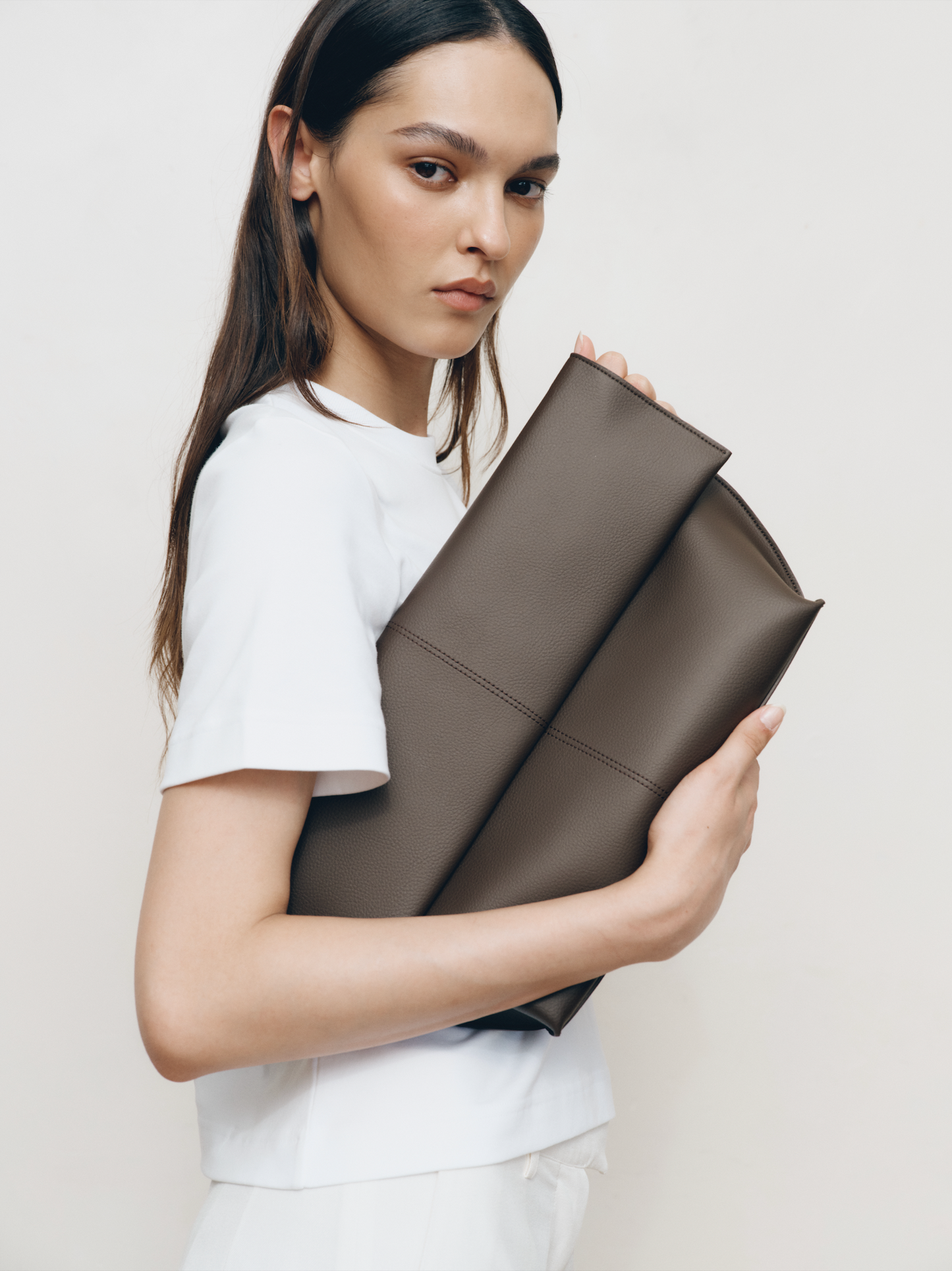 Seamed Clutch Espresso