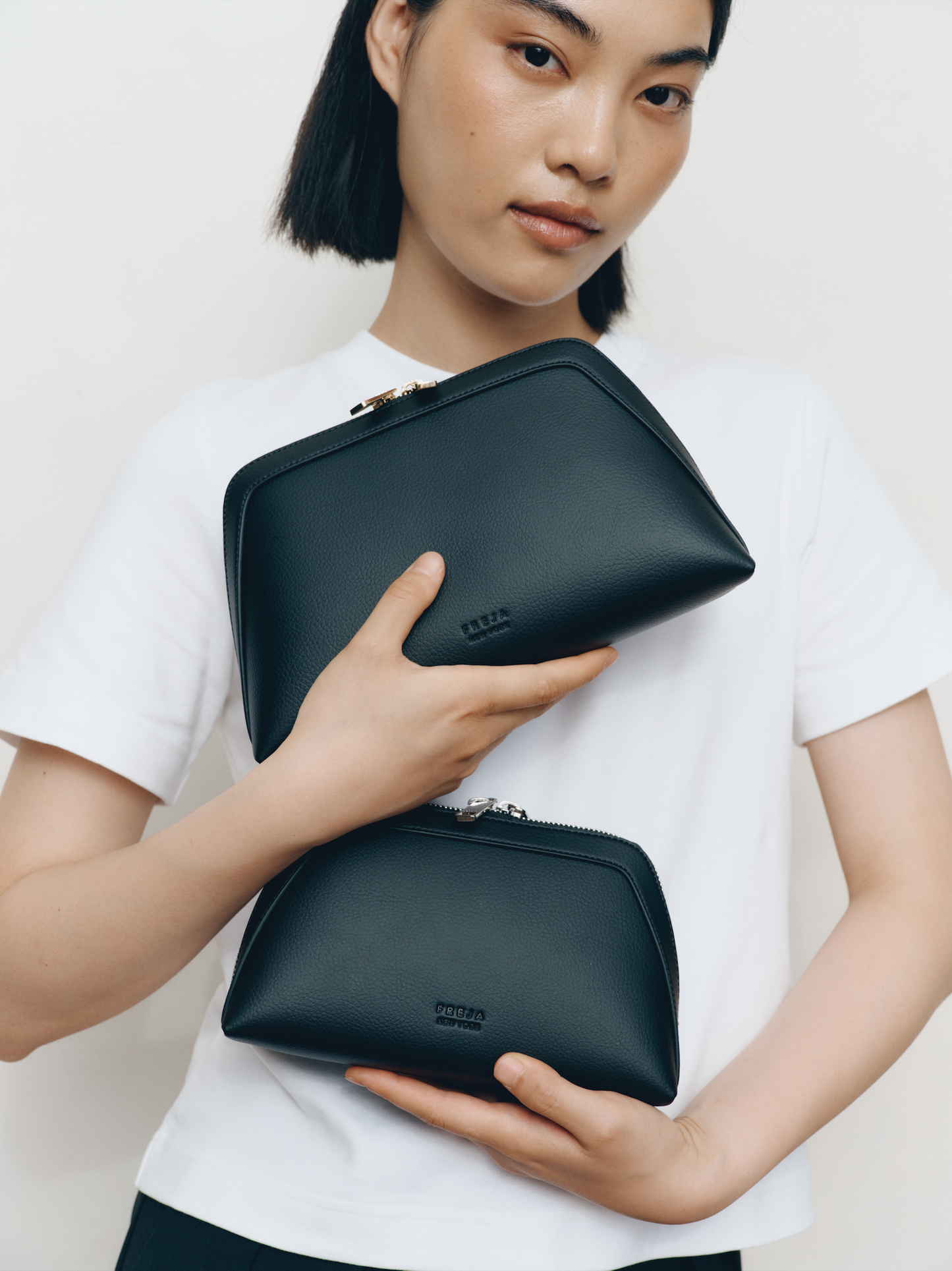 Travel Pouch 10 Black