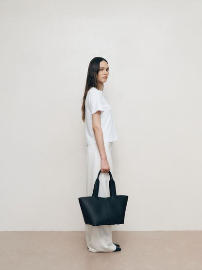 Bleecker Tote Black