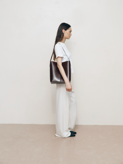 Kaia Bag Raisin Gloss