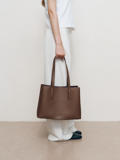 Linnea Tote Cedar