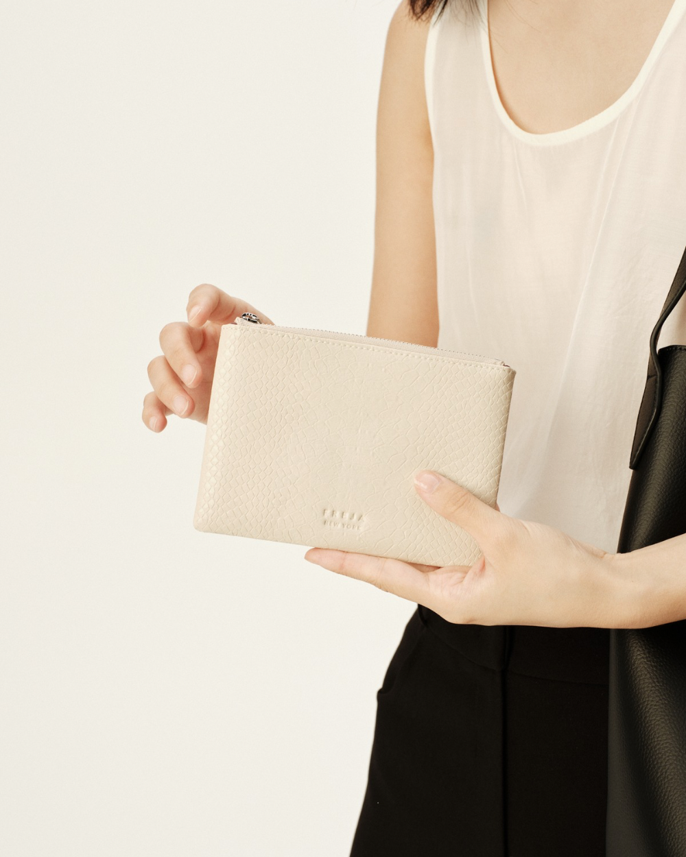 Zip Pouch 8 Oat Croc