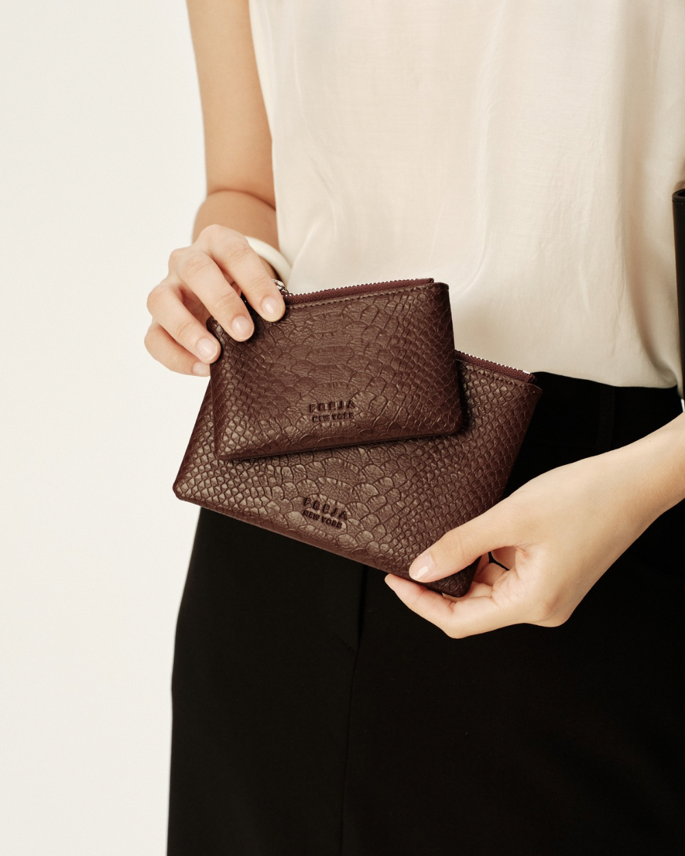 Zip Pouch 5 Berry Croc