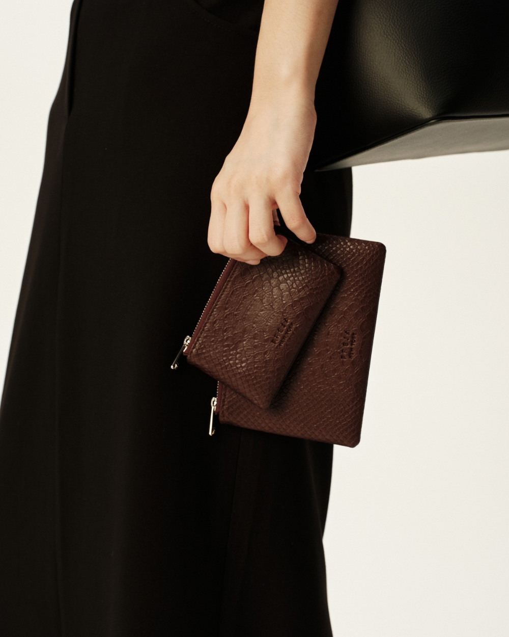 Zip Pouch 8 Berry Croc