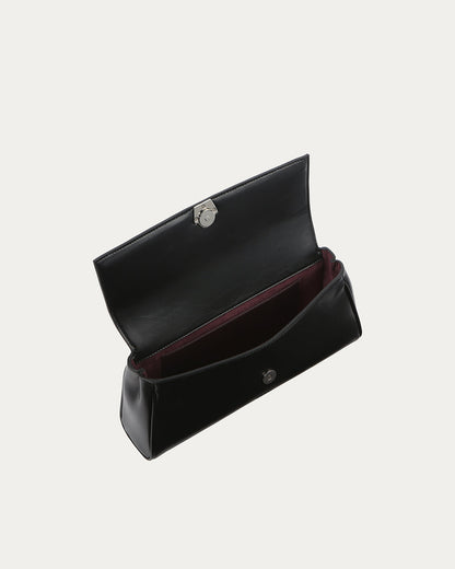 Shell Clutch Black Gloss